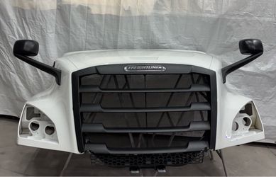 Freightliner Cascadia Hood