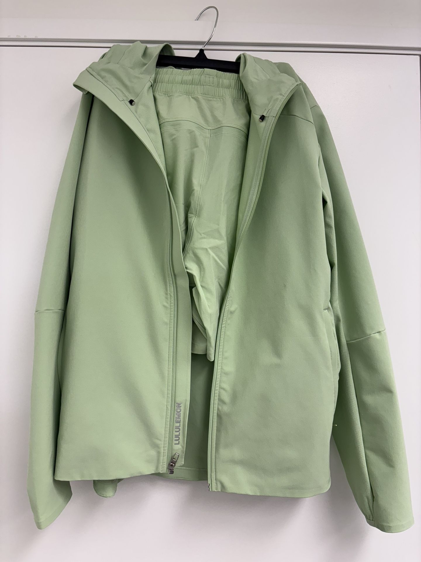 Lululemon Men’s Jacket 