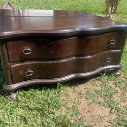 Universal Coffee Table 