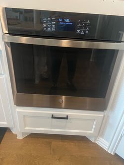 GE® 30" Smart Built-In Self-Clean Convection Single Wall Oven Model #: JTS5000SN2SS