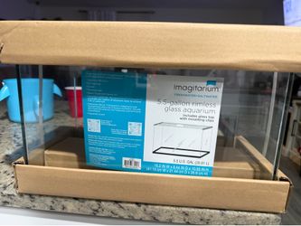 5.5 gallon rimless glass aquarium