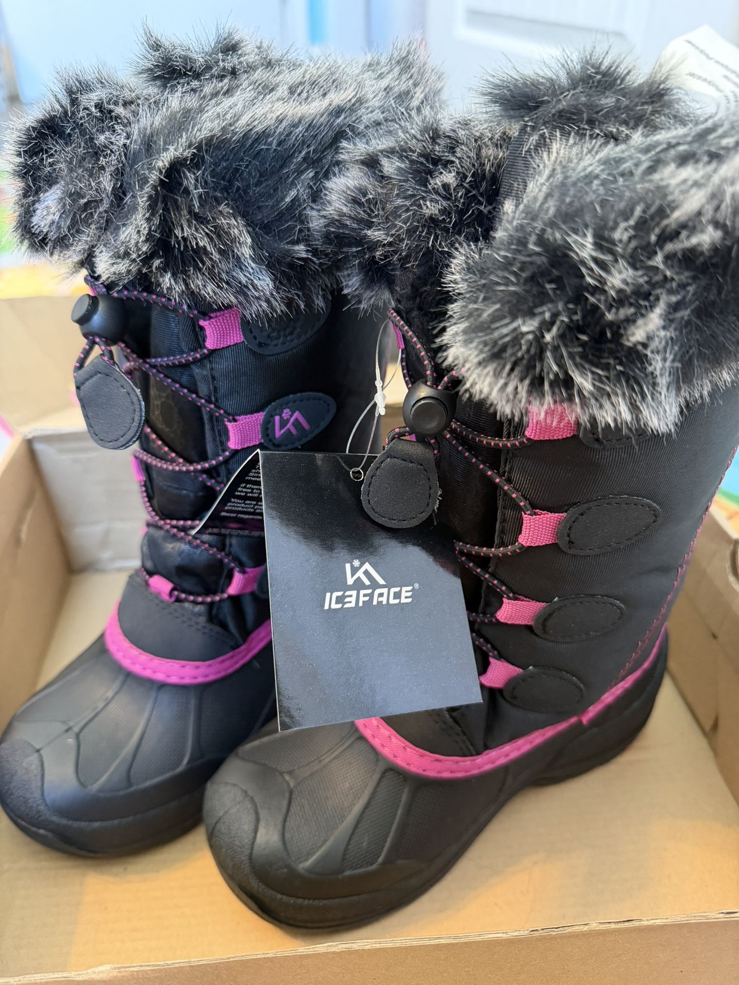 Girls Snow Boots-New in box