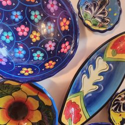 8 Pieces Colorful Dishes