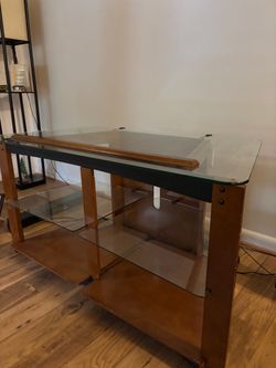 Large Glass & Wood TV Stand / Entertainment Center – Great Condition