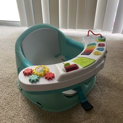 Baby Play Booster