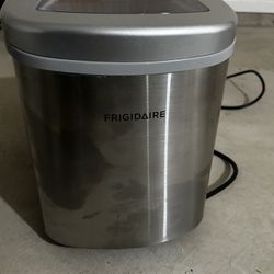 Frigidaire Countertop Ice Maker Stainless Steel – Fast Ice, Compact, Tested Working