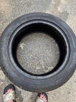 225/55 R18 Mohave brand good used tire for sale.