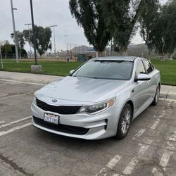 2017 KIA Optima