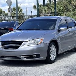 2013 Chrysler 200