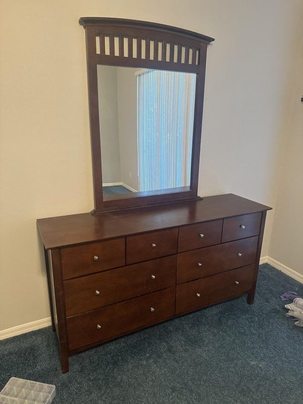 Basset Furniture Seven Drawer Dresser with Mirror