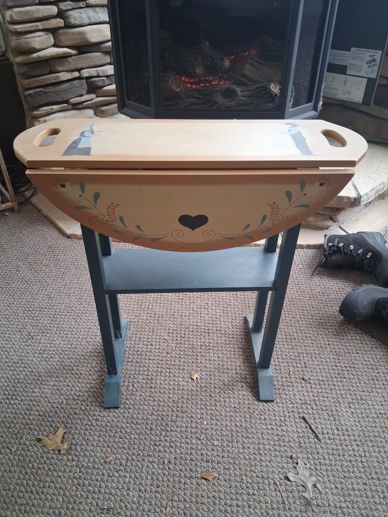 Small Amish Painted Table