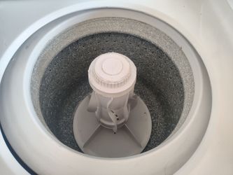 Whirlpool electric 220v stackable 24"wide  washer dryer heavy duty In Excellent Working Condition