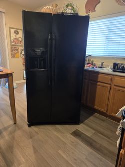 Frigidaire Refrigerator