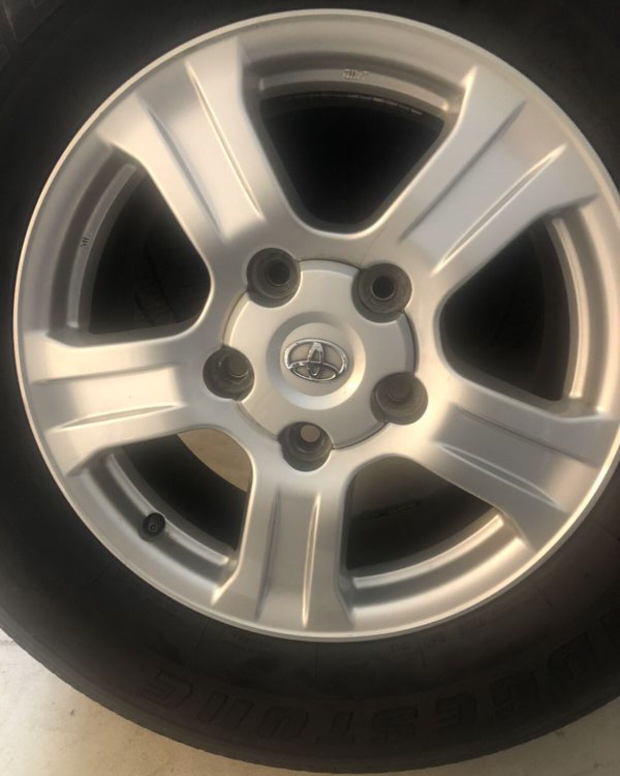 4 Toyota Tundra 18inch rims and tires