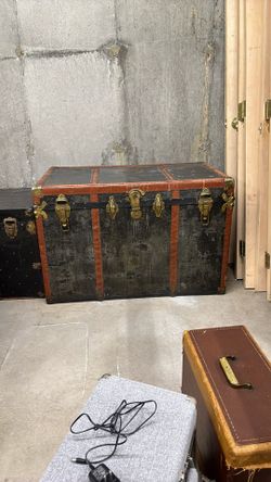 Antique Steamer Trunk – Original Brass Hardware – Rustic Vintage