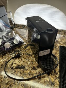 Nespresso Essenza Mini + Pods