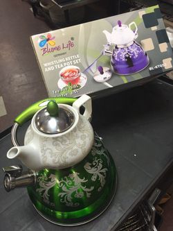 Whistling kettle and tea pot