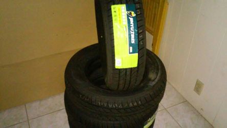 4 new tires 1956515