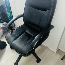 Office Chair With Wheels