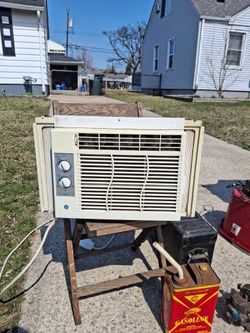 G.E. Air Conditioner 5050 BTU