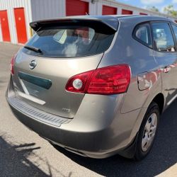 2011 AWD Nissan Rogue