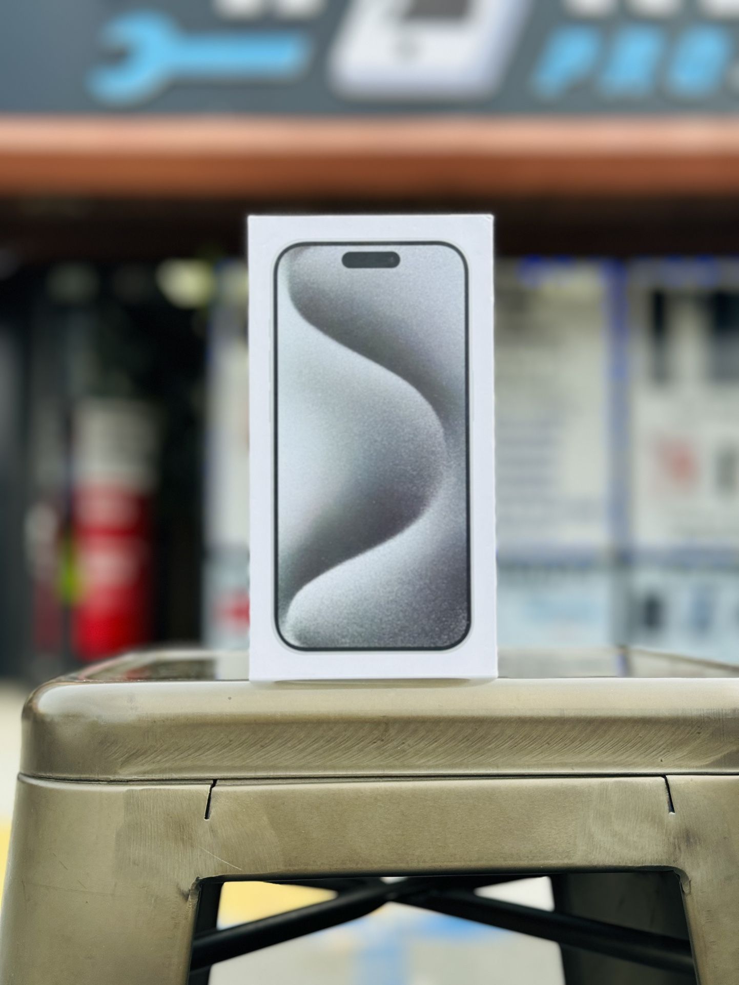 iPhone 15 Pro Max (Factory Unlocked) 