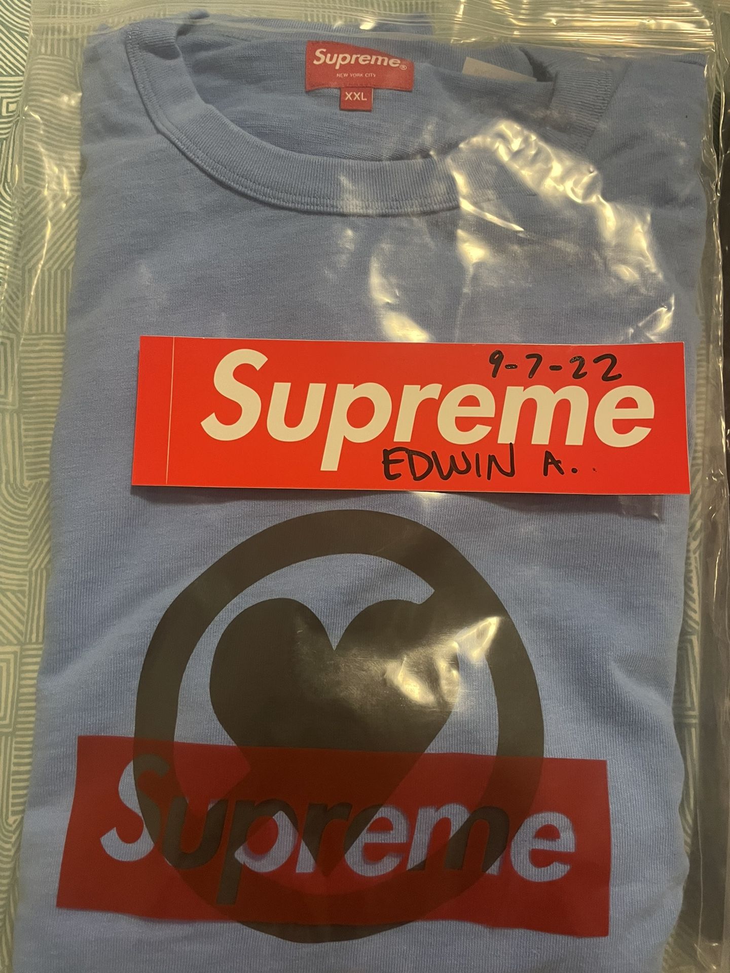 NEW SUPREME XL, XXL TSHIRTS