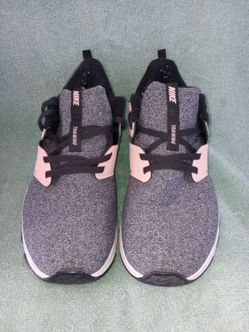 Nike Women's  Air Max Bella 9.5  $30