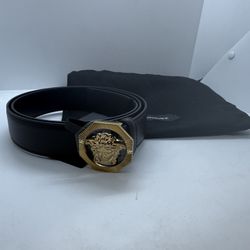 Authentic Versace Black Leather Medusa Belt Gold Buckle size 9(contact info removed)
