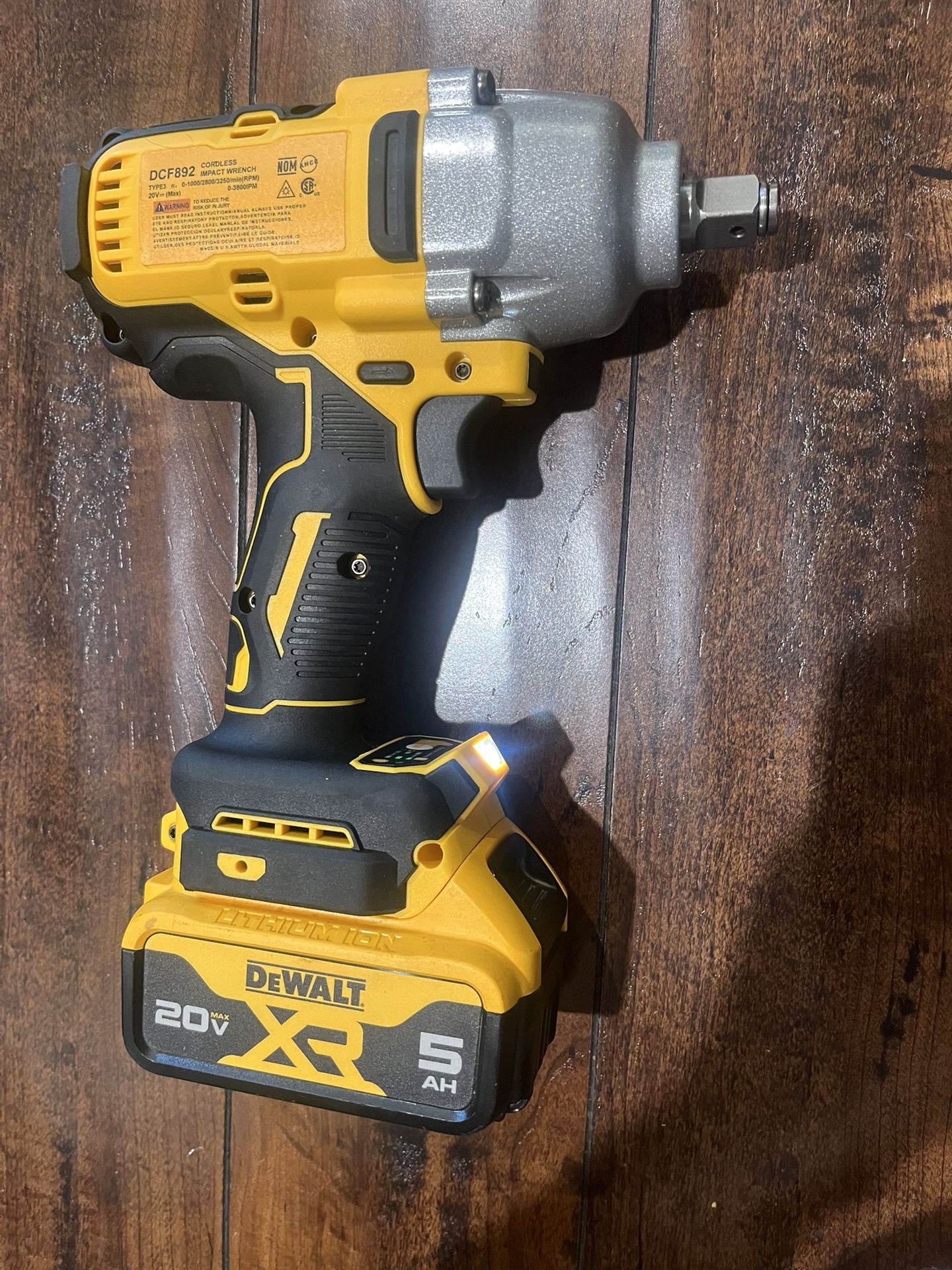 DEWALT 20V MAX XR DCF892 1/2” Mid-Range Impact Wrench with 5.0Ah Battery: For Sale