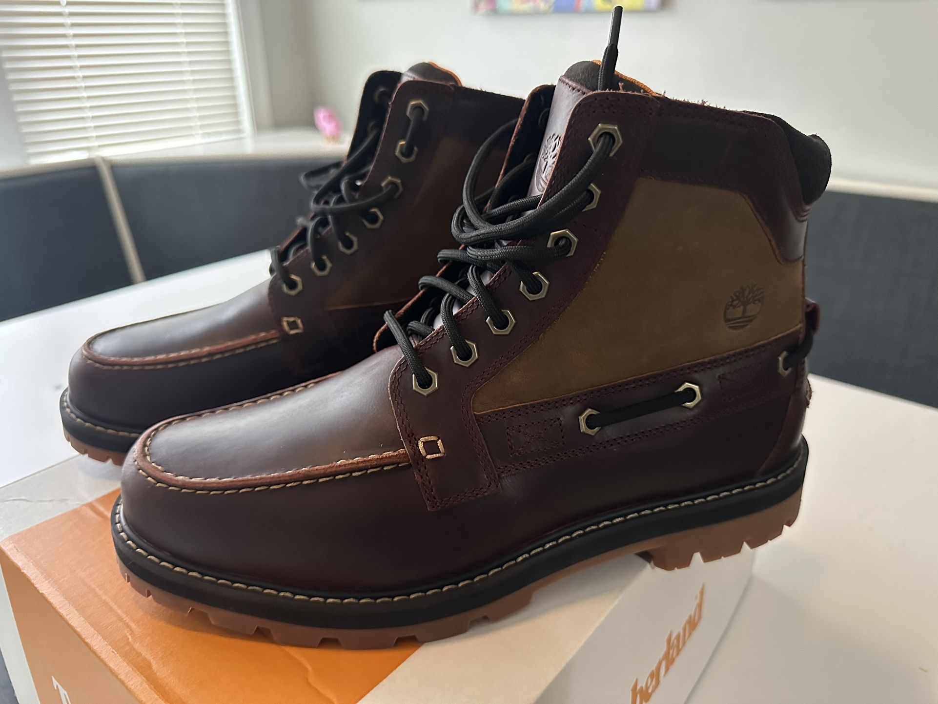 Timberland Men's Britton Road 7-Eye Moc Toe Oxford Boots Size 10