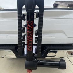Yakima FullSwing Swing Away Hitch 4 Bike Rack. Great Condition With Adapters
