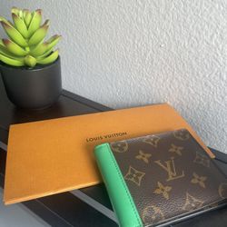LV Wallet