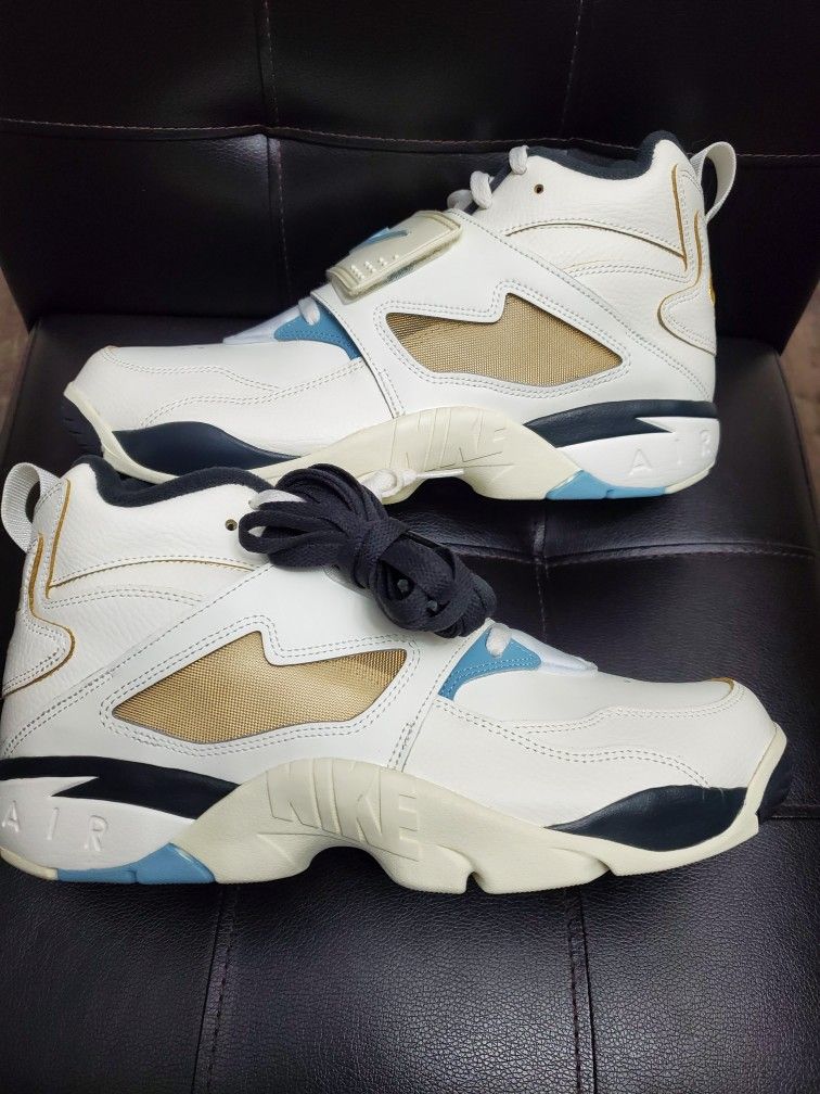 Rare Dion Sanders Must Be The Money Nike Air Diamond Turf IF2534-100 Size 12