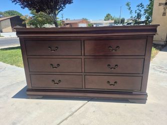 Dresser 6 drawers