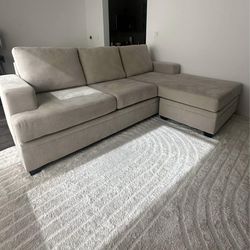 Modern Sectional Sofa from living spaces