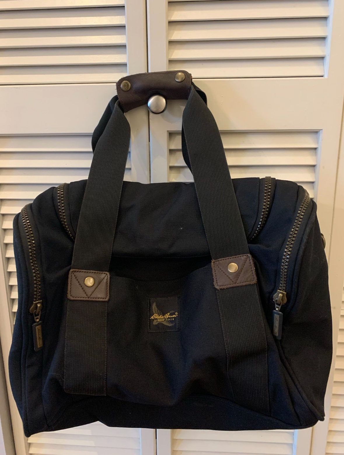 Vintage Eddie Bauer Carry On Duffel Gym Bag Luggage Black Canvas w/ Leather Trim
