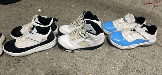 Kids Jordan Shoes size 3