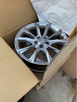 2024 Honda CRV stock wheels