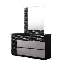 Brand new dresser With mirror 