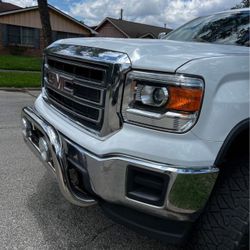 14-15 gmc Sierra Front End (NO FENDERS OR HOOD)