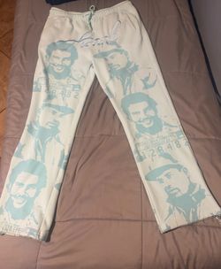 Asaali sweats