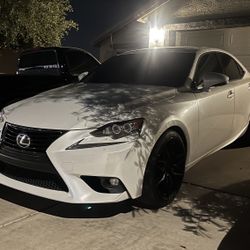2016 Lexus 