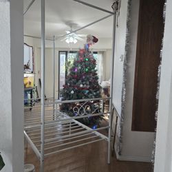 Girls Twin Size Bed Frame 