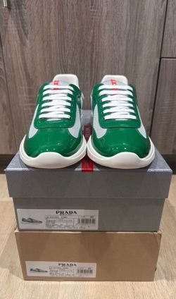 PRADA GREEN SIZE 42 BRAND NEW