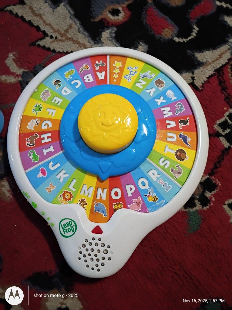 LEAP FROG LEAPFROG BABY ALPHABET AND ANIMAL WHEEL LEARNING ABC SONG