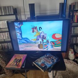 Westinghouse 24" Tv / Dvd Built In