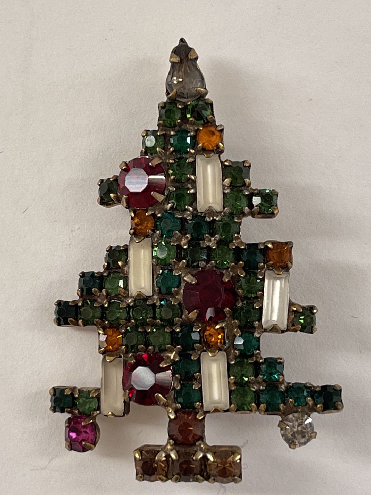 Vintage 1950s Weiss Rhinestone 5-Candle Christmas Tree Brooch Pin Signed