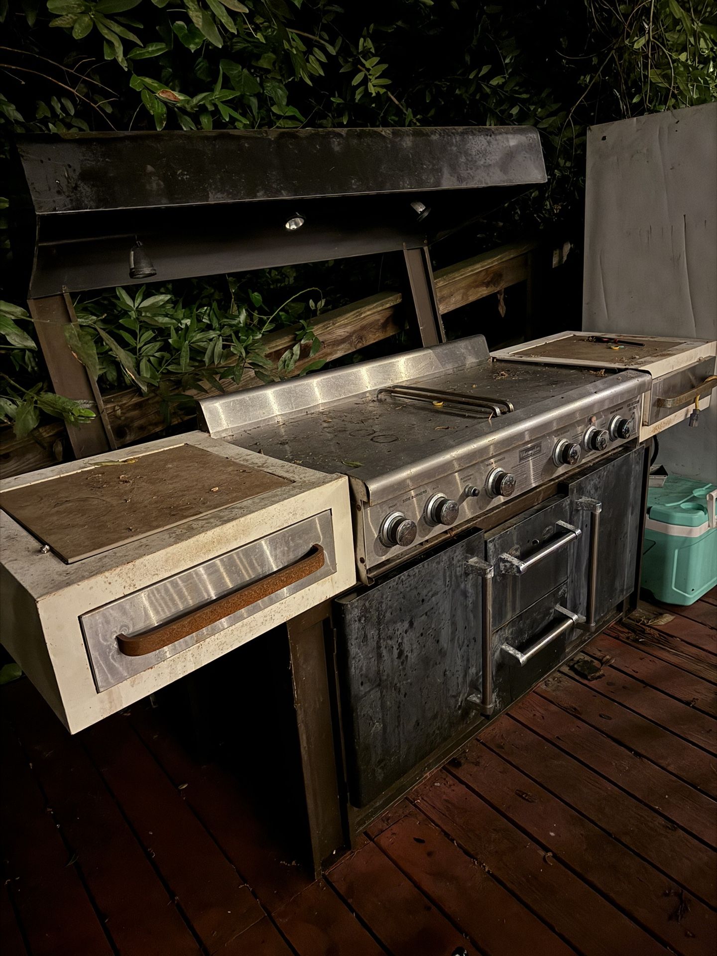 BBQ Charmglow Gourmet Series Grill $300 Obo