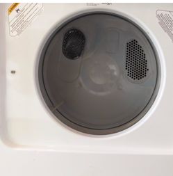 Full size laundry clothes dryer in perfect excellent condition